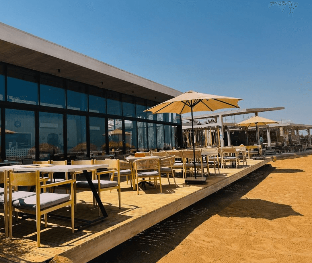 Hike in the Red Mountains